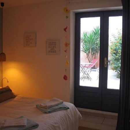 Arlette La Petite Maison Arlesienne ภายนอก รูปภาพ